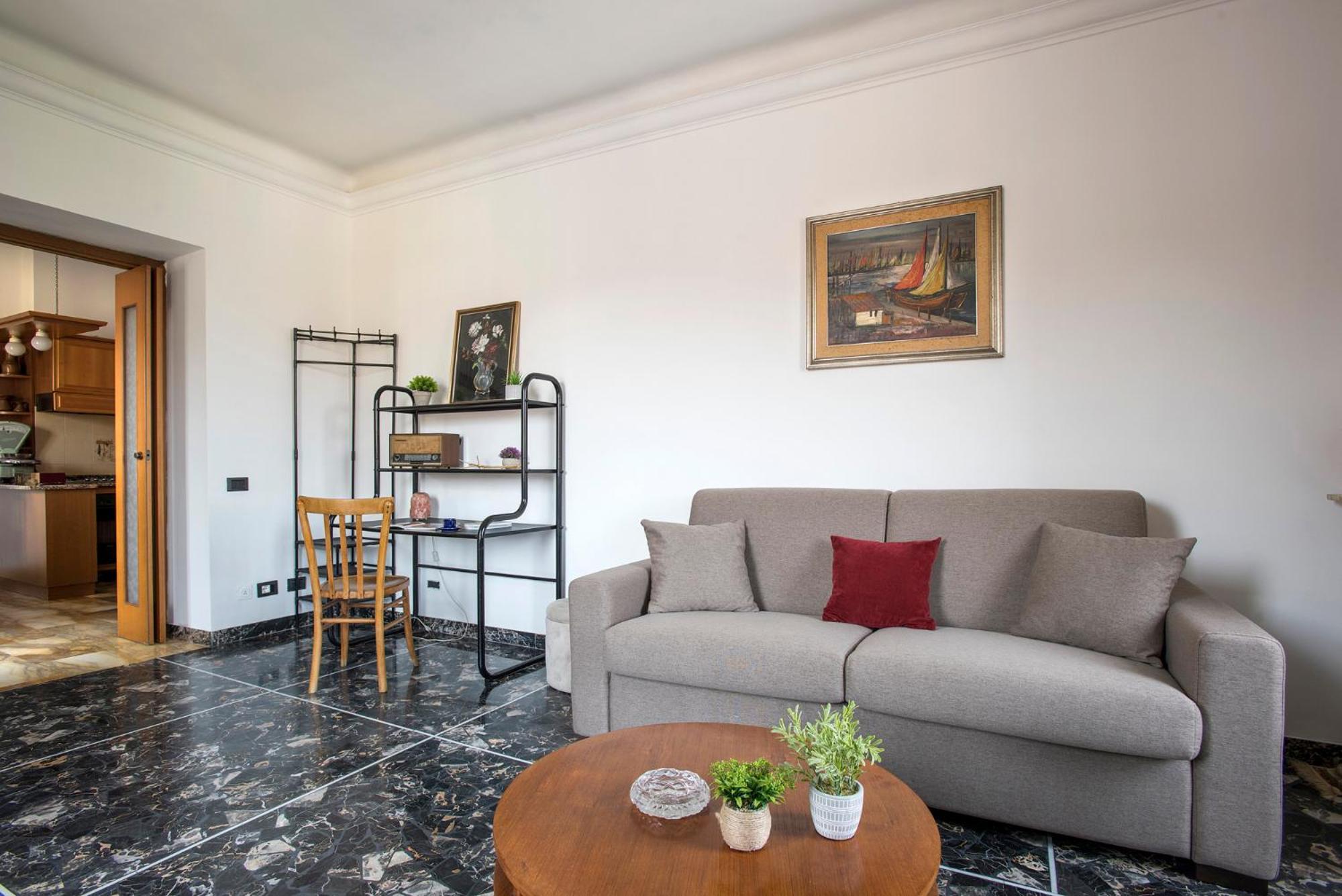 Paramount Penthouse Apartment *